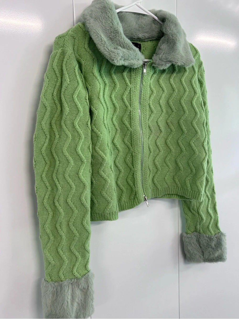 Boohoo Green Knit Zip Up Cardigan w/ Faux Fur Collar & Cuffs Size M Y2K NWT